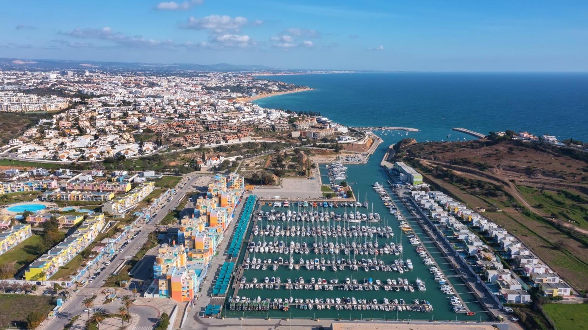 Homes Ocean View With Panoramic Terrace, 2 Swimming Pools & Tennis Court Albufeira